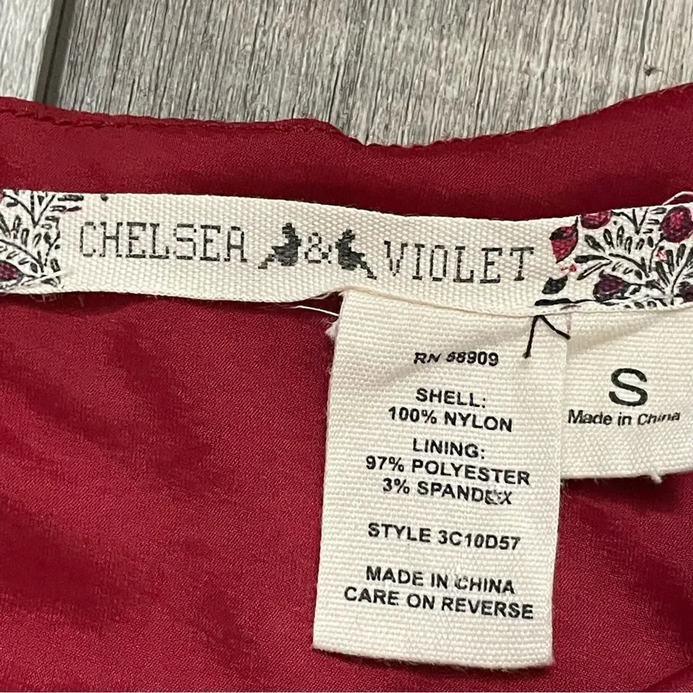 Chelsea & Violet Short Sleeve High Low Dress Black Lace Over Red Size Small